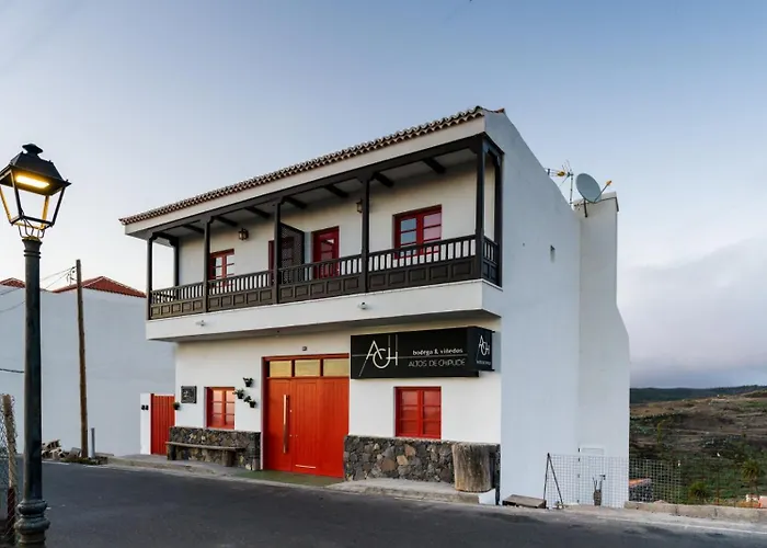 La Hoya Del Cura